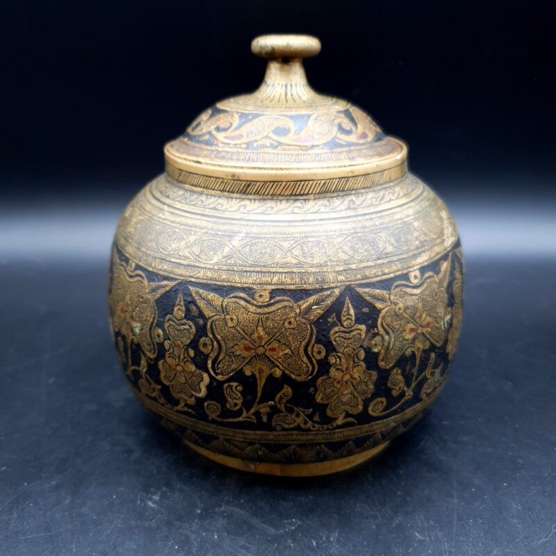 Antique Indian brass lidded jar with hand-engraved geometric floral decoration in Benares style