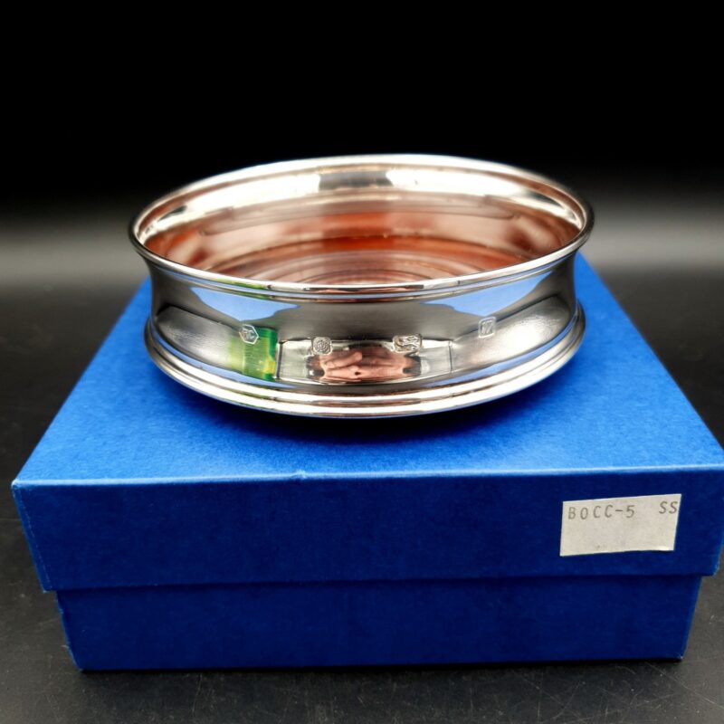 Carrs of Sheffield 925 sterling silver bottle coaster from 1996