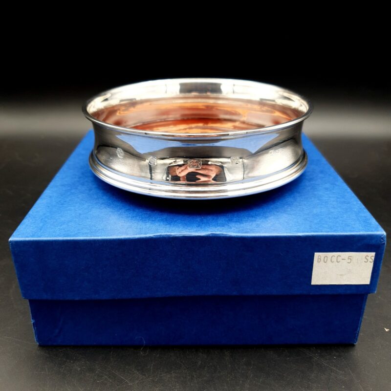 Carrs of Sheffield 925 sterling silver bottle coaster from 1996