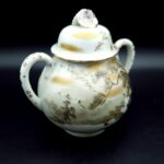 Kaga Kutani-yaki Teapot & sugar bowl with crane motifs moriage gilt C1920-30s